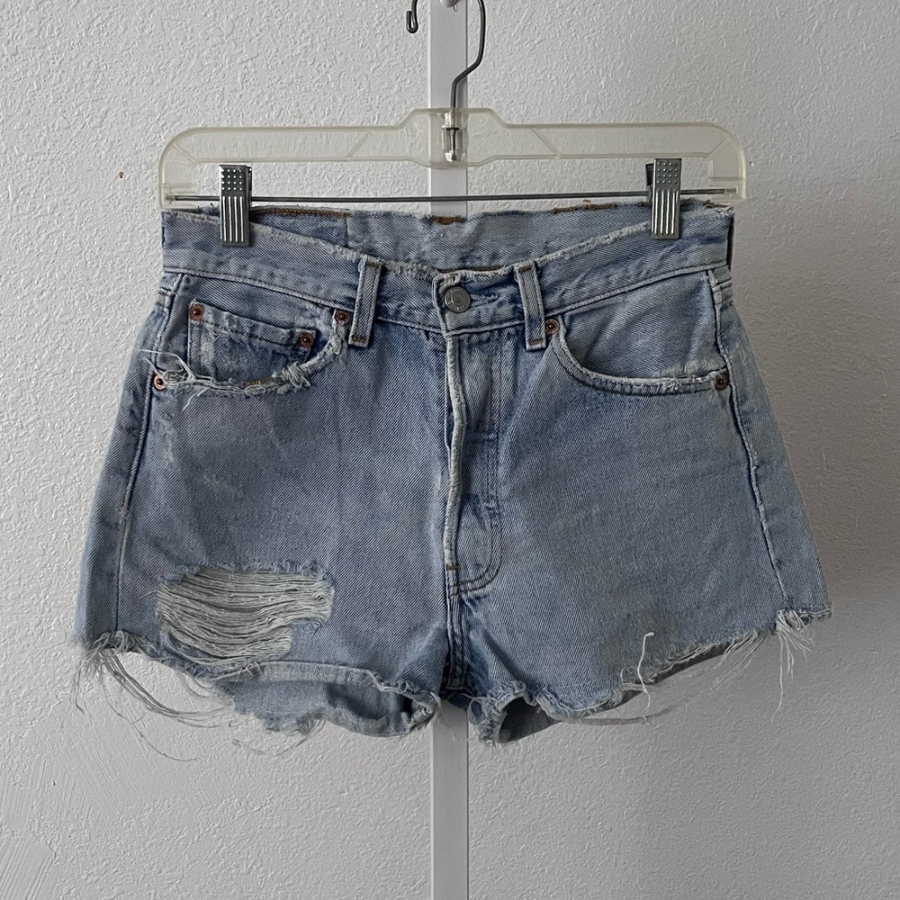 Vintage Levi’s 501 shorts denim